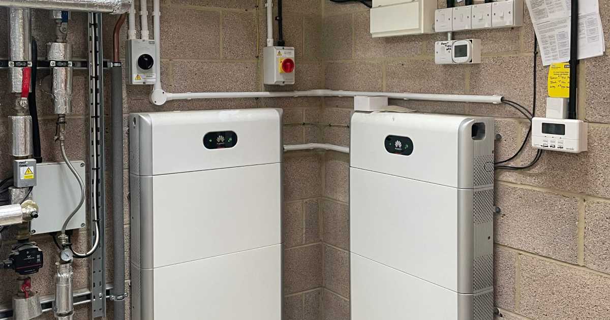 Commercial battery storage